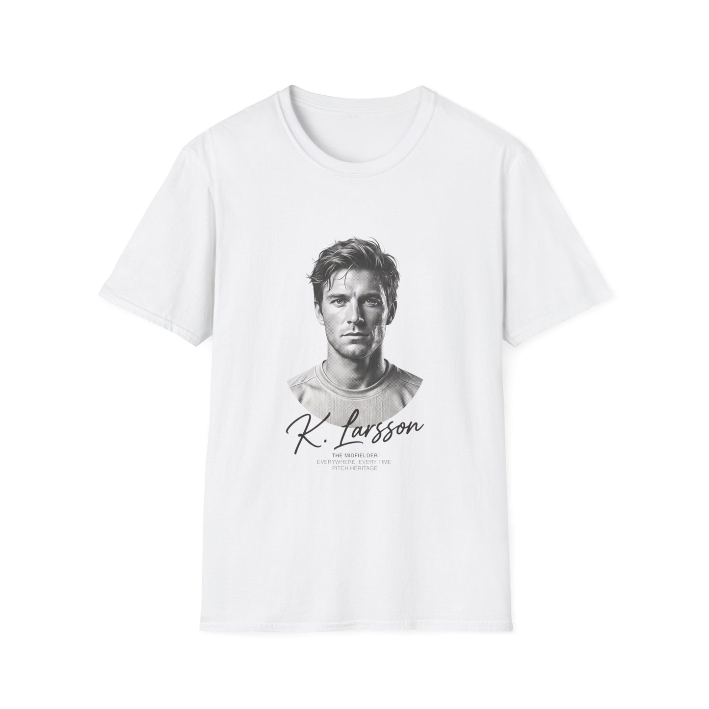 "THE MIDFIELDER" T-Shirt